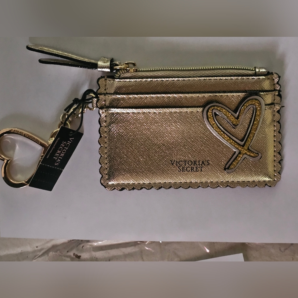 Vintage Victoria's Secret Gold Wristlet And Heart Shaped Chain Clip NWT